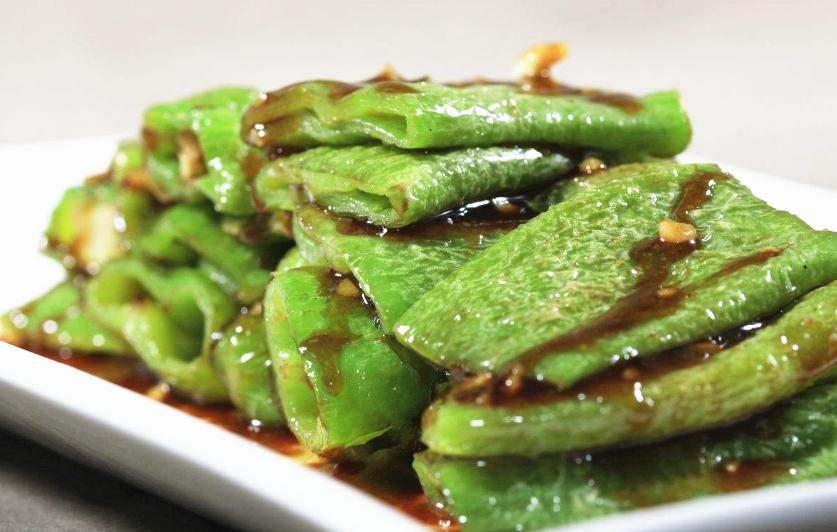 做了7年厨师,手把手教你炒青椒完整的