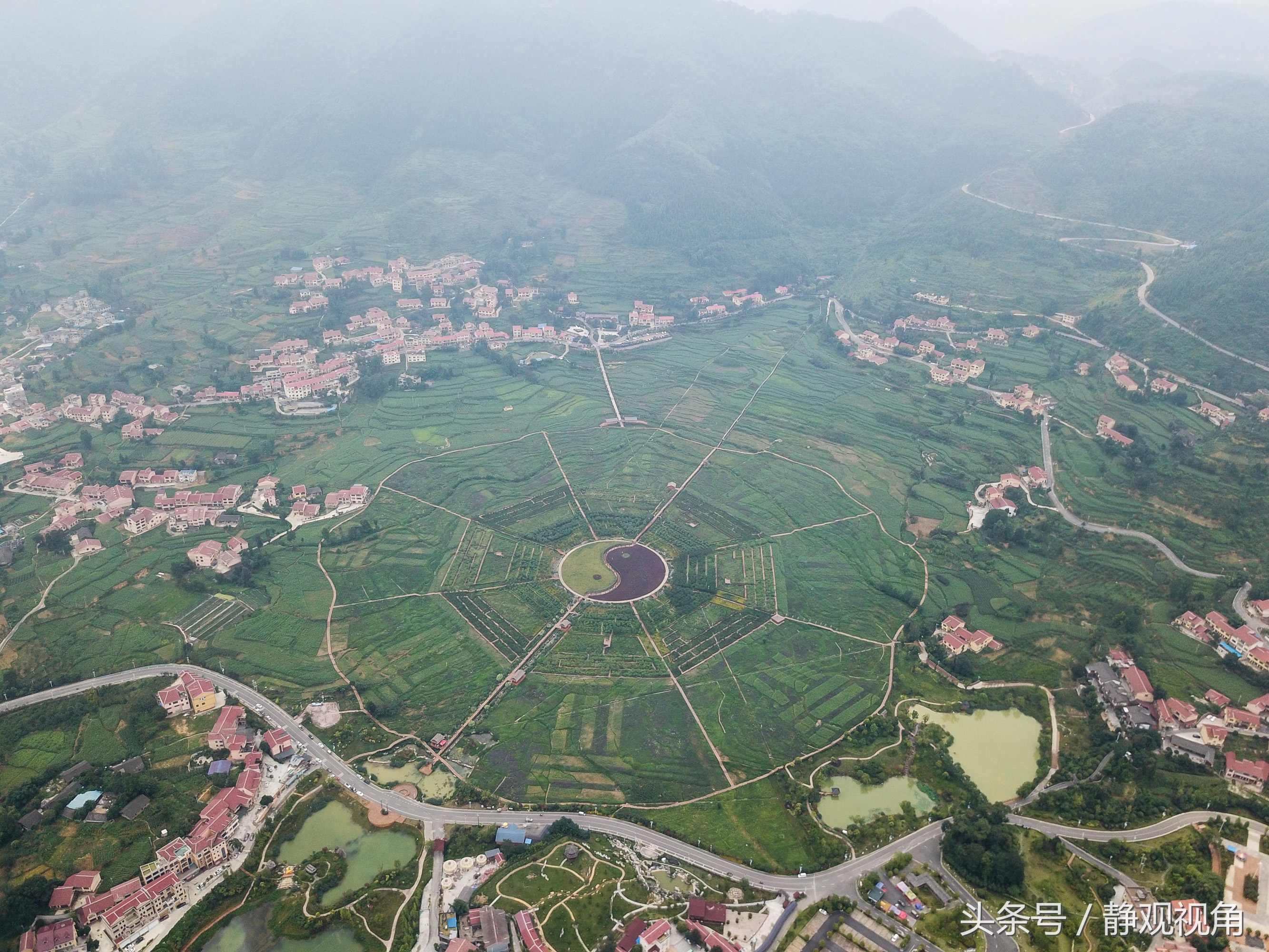 大地景观艺术村,大地景观农田