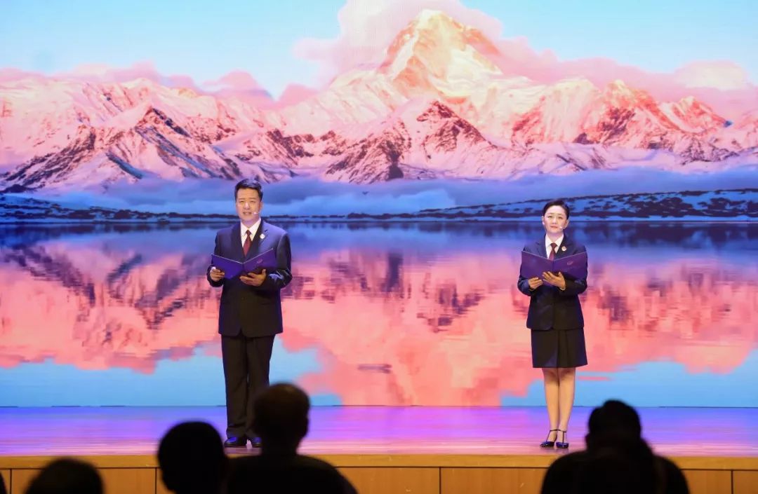 「侧记」“周会明，这个名字给我们力量！”