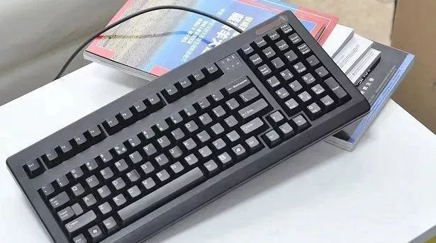 键盘清洁最简单,脏键盘日常清洗