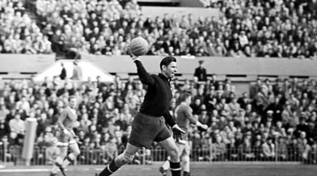 迪巴拉c罗梅西的替补,足坛最佳十一人梅西现场