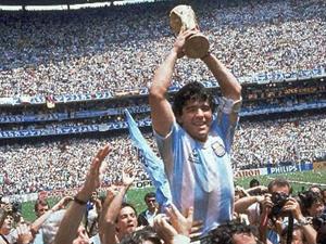 只有他,才真正接近两大“球王”,世界杯后,他有望重回国家队