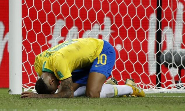 巴西出局但这份热爱却依旧传承这才是桑巴足球的本质！