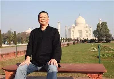 《我不是药神》爆了,背后的真实事件当年震惊全国