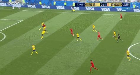 斯特林面对超级大空门不进,斯特林梅开二度却遭客场进球淘汰