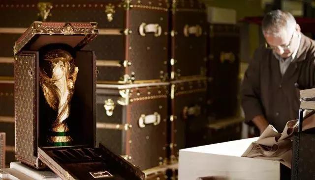 内马尔c罗梅西三人球衣,2018年世界杯c罗梅西内马尔