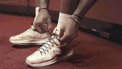 打篮球如何避免脚踝扭伤,避免脚踝受伤的一个动作