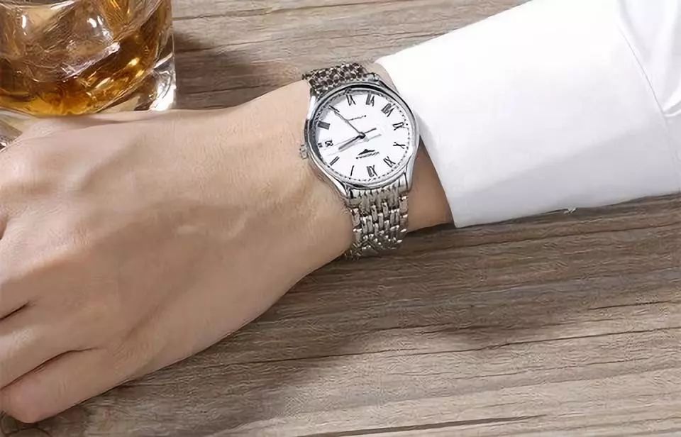 天梭美度浪琴哪个档次高,浪琴天梭美度女表哪个好