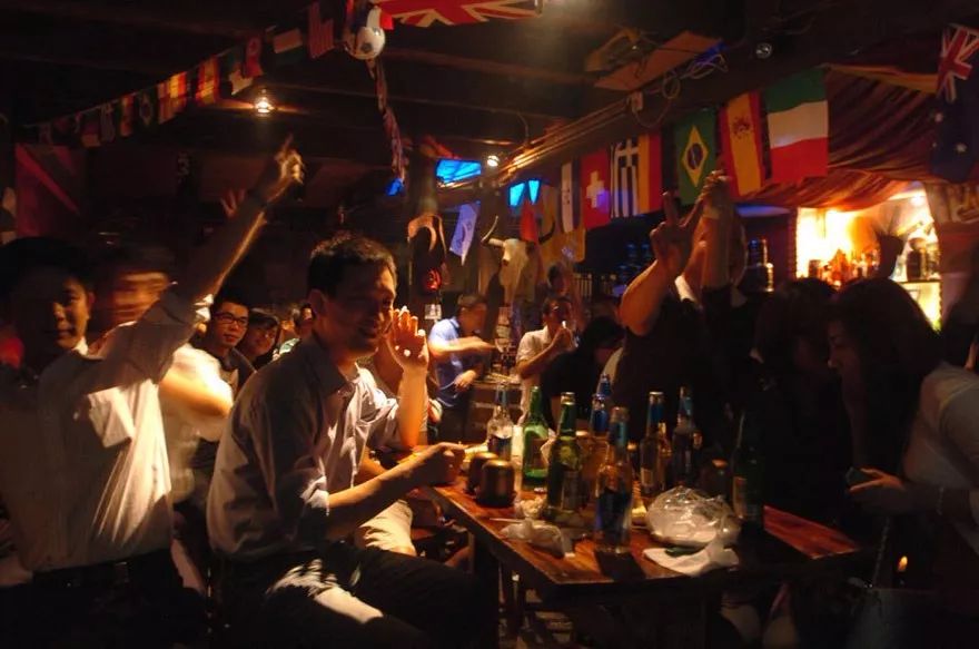 世界杯已经结束了别再熬夜,世界杯已经结束别熬夜看球