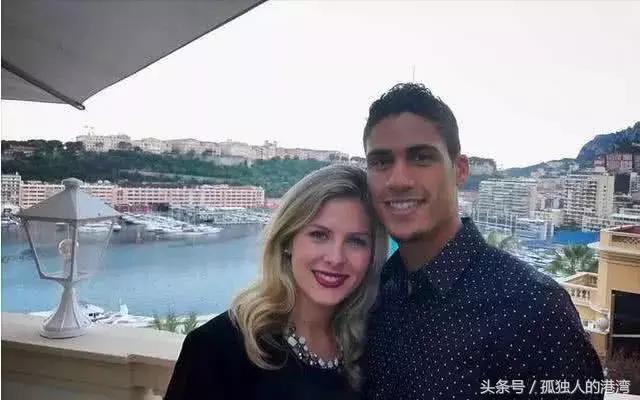 她是法国进球功臣的娇妻，亮相世界杯，美貌完胜整个英格兰太太团