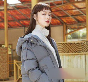 适合圆脸女生狗啃式短卷发,大脸圆脸狗啃式短发发型女