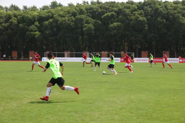 谁将是下一个足球明星,谁是下一个罗德里格斯