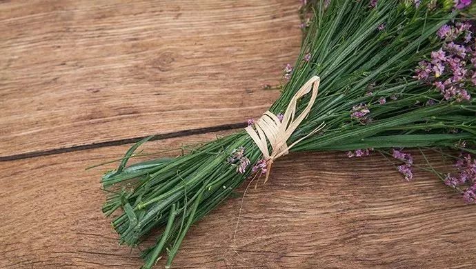 勿忘我花束制作方法超简单,自制勿忘我花束包装教程