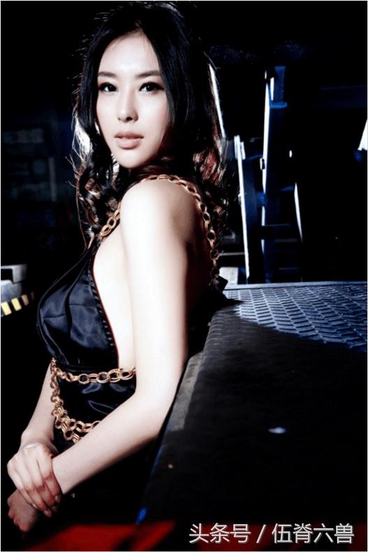 她是女版陈冠希，因1段视频断送前程，今远嫁异国老公帅气多金！