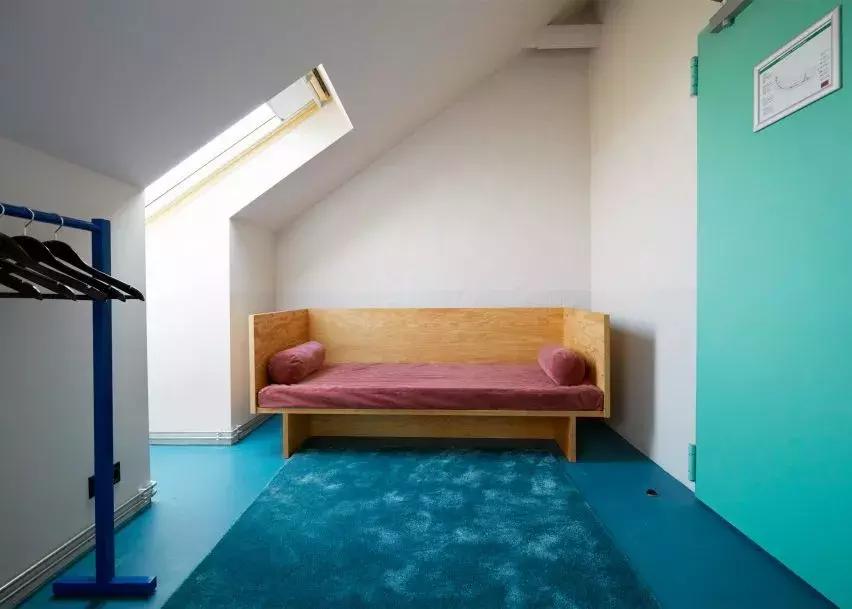 冰岛足球的风格,冰岛室内足球场