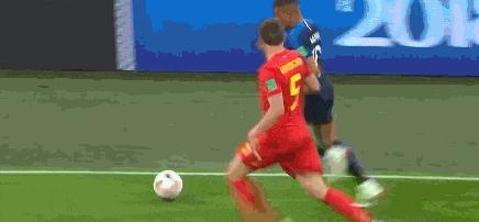 濮嗗反浣╂畫鏆磋繃浜洪泦閿﹁〃婕旇禌,濮嗗反浣╀竴鑴氱垎灏勫嚮鎳电悆杩峰叏杩囩▼