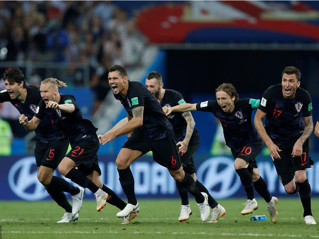 格子军团2018战绩,格子军团两大中场