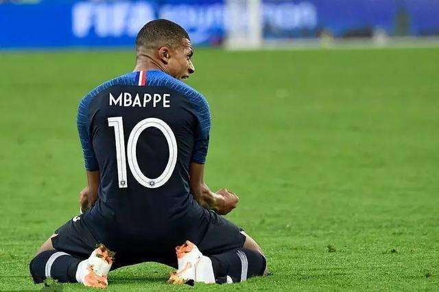 姆巴佩两失单刀,姆巴佩今晚会超常发挥吗