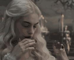 这辈子的澡都TM白洗了！