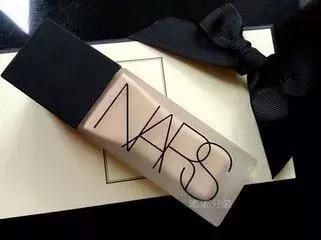 粉底液测评排行榜：你应该知道的夏天的这些粉底液8小时不脱妆！