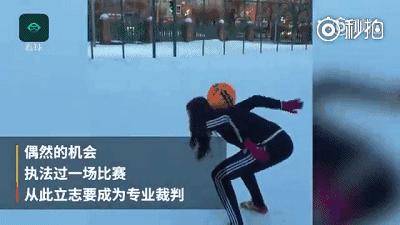 俄罗斯足球女裁判,足球魔鬼身材的女裁判