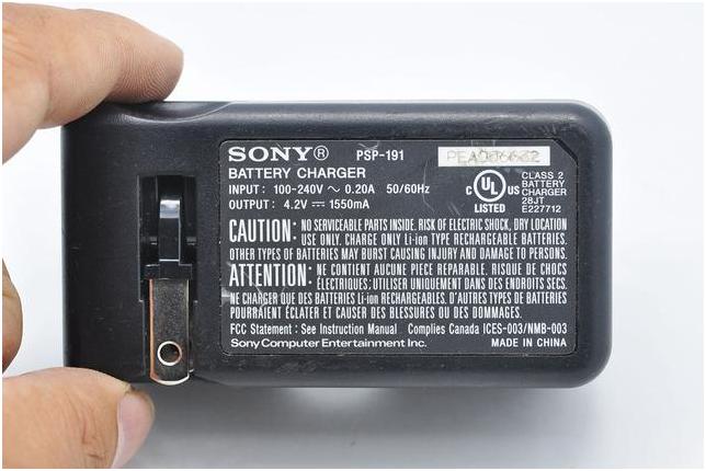 圣奇仕索尼psp110,索尼psp1000电池改造