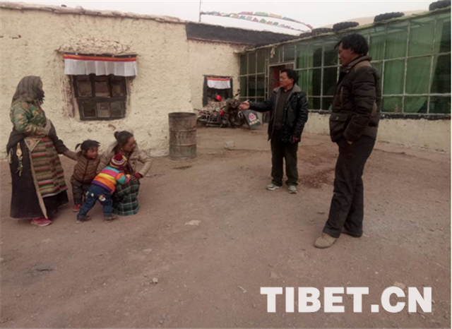 “平凡又不平凡”*产党共**员“能人”巴拉带领群众脱贫摘帽