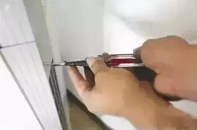 空调外机不洗会不会爆炸,空调清洗时候爆炸视频