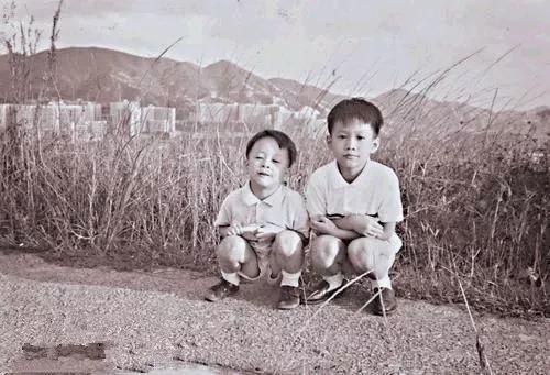 beyond96年三子访谈谈家驹,beyond93年三子访谈谈家驹