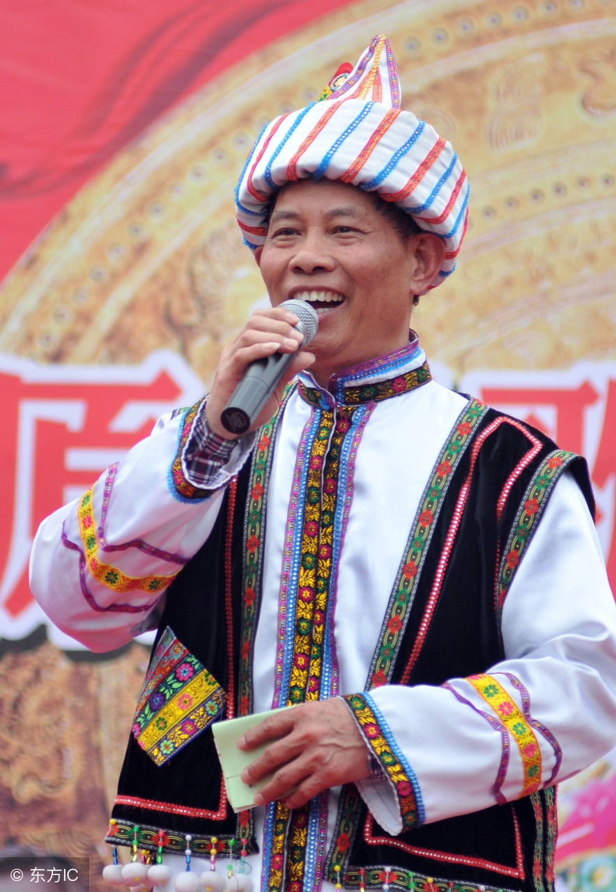 唱歌紧张声音颤抖怎样克服,上台唱歌紧张怎么克服