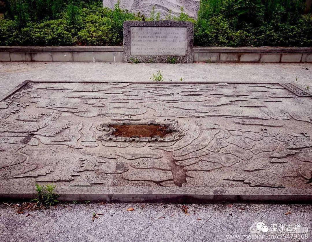 南白象塔全景图,南白象公园