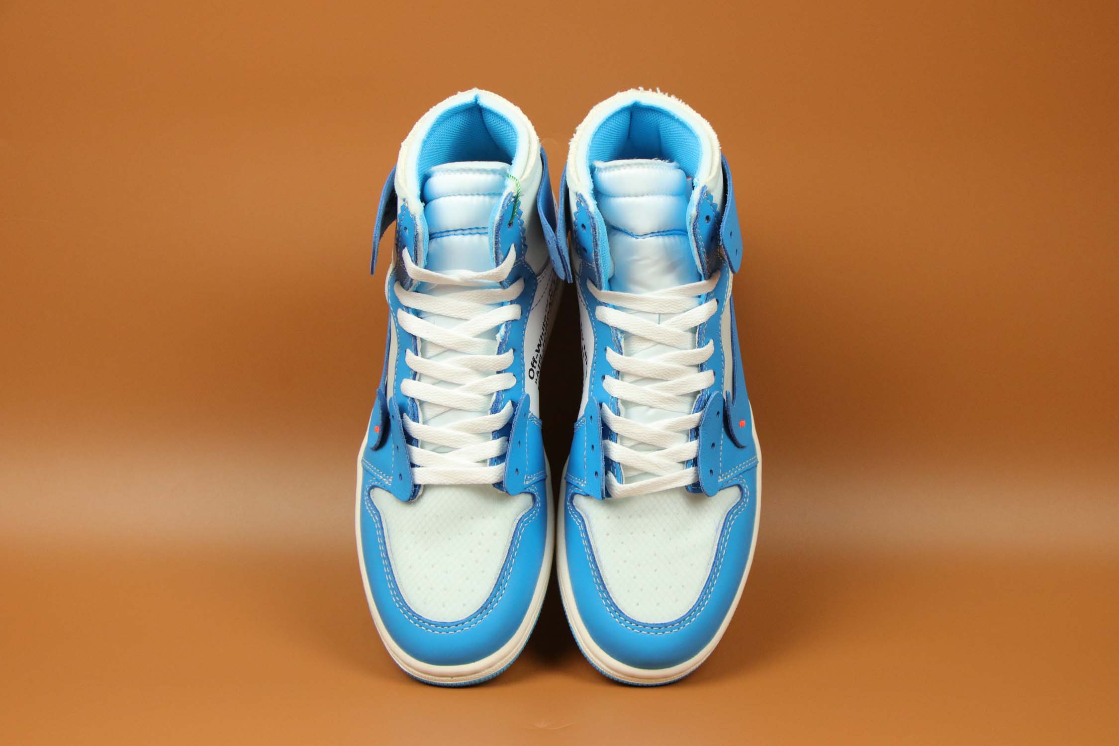 aj球鞋第一款,AJ1球鞋推荐