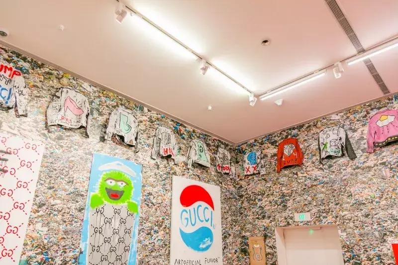 GUCCI出马桶了？纽约爆火的出厂设置展来魔都了，首日就1w人打卡