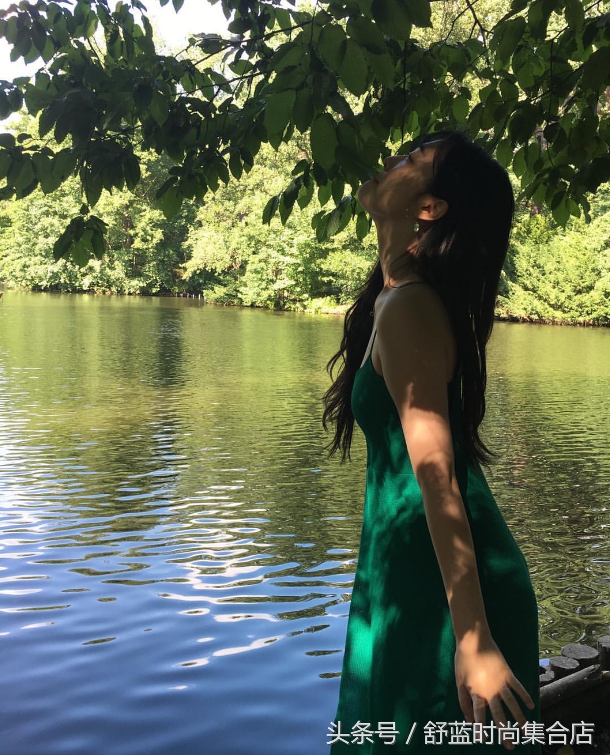 雪莉少女感吊带红裙,雪莉怎么放飞自己