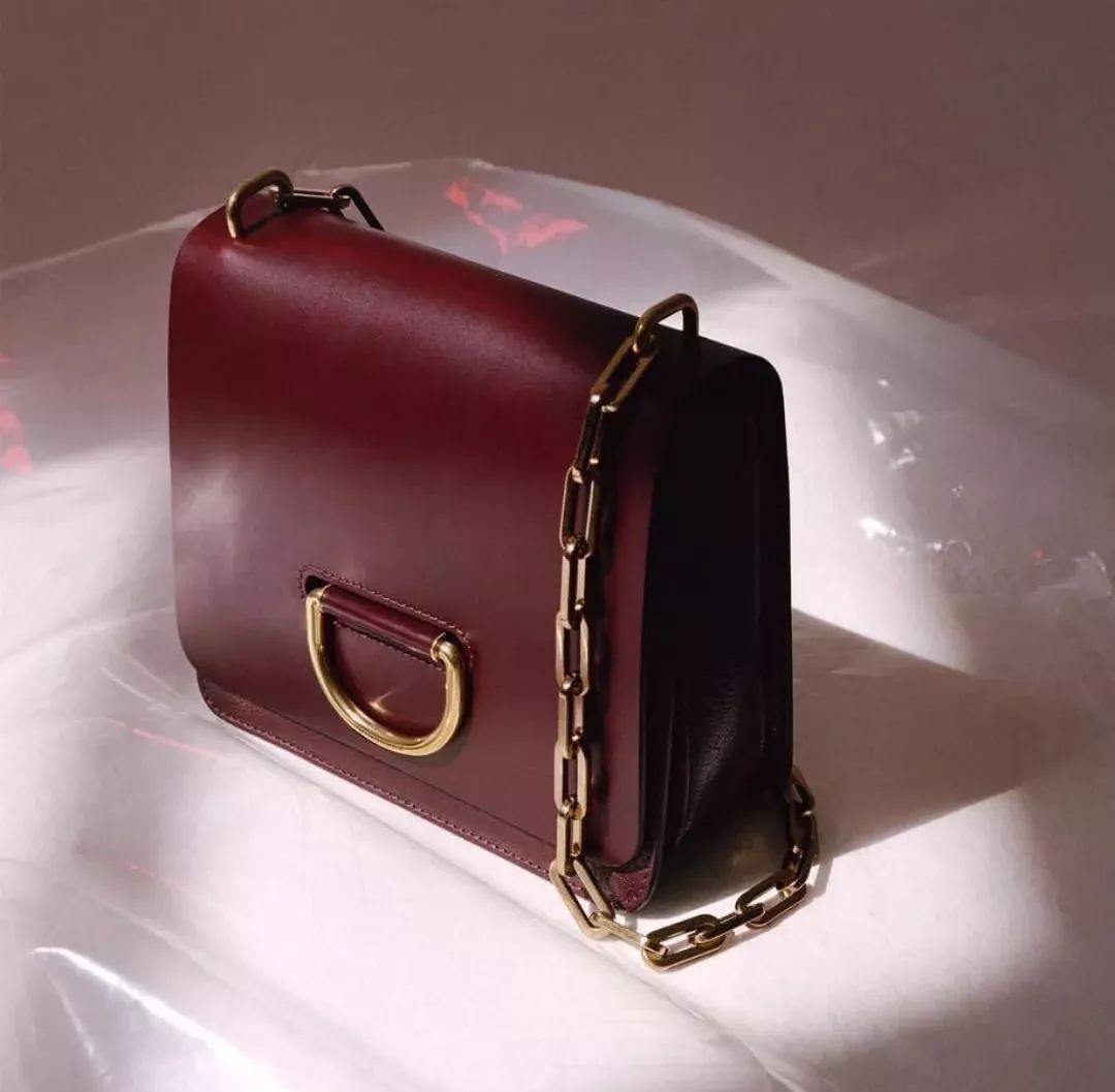 BurberryD-RingBag，下一波话题ItBag诞生？