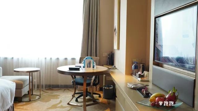 将酒店建在五里河体育场旧址这个希尔顿酒店可不止是个足球迷