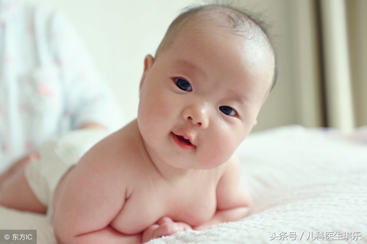 2岁宝宝尿液呈红色,尿液颜色红色是什么原因