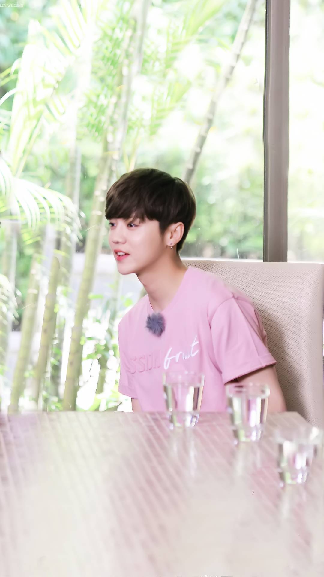 鹿晗最帅照片2017壁纸,鹿晗图片高清壁纸全屏