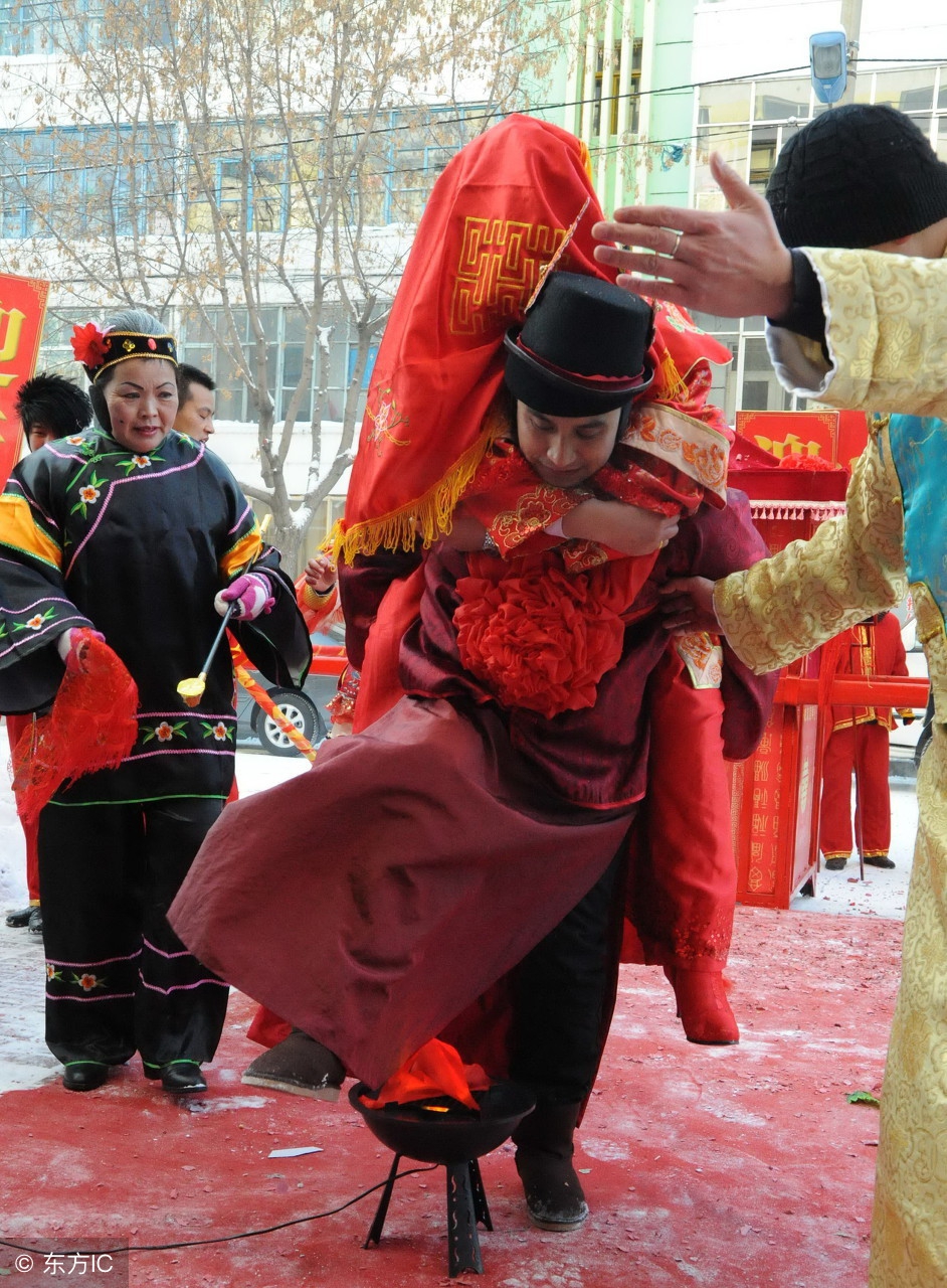 谈广州旧式婚礼,那个时代,结婚不一定要房要钱,但要有更重要的