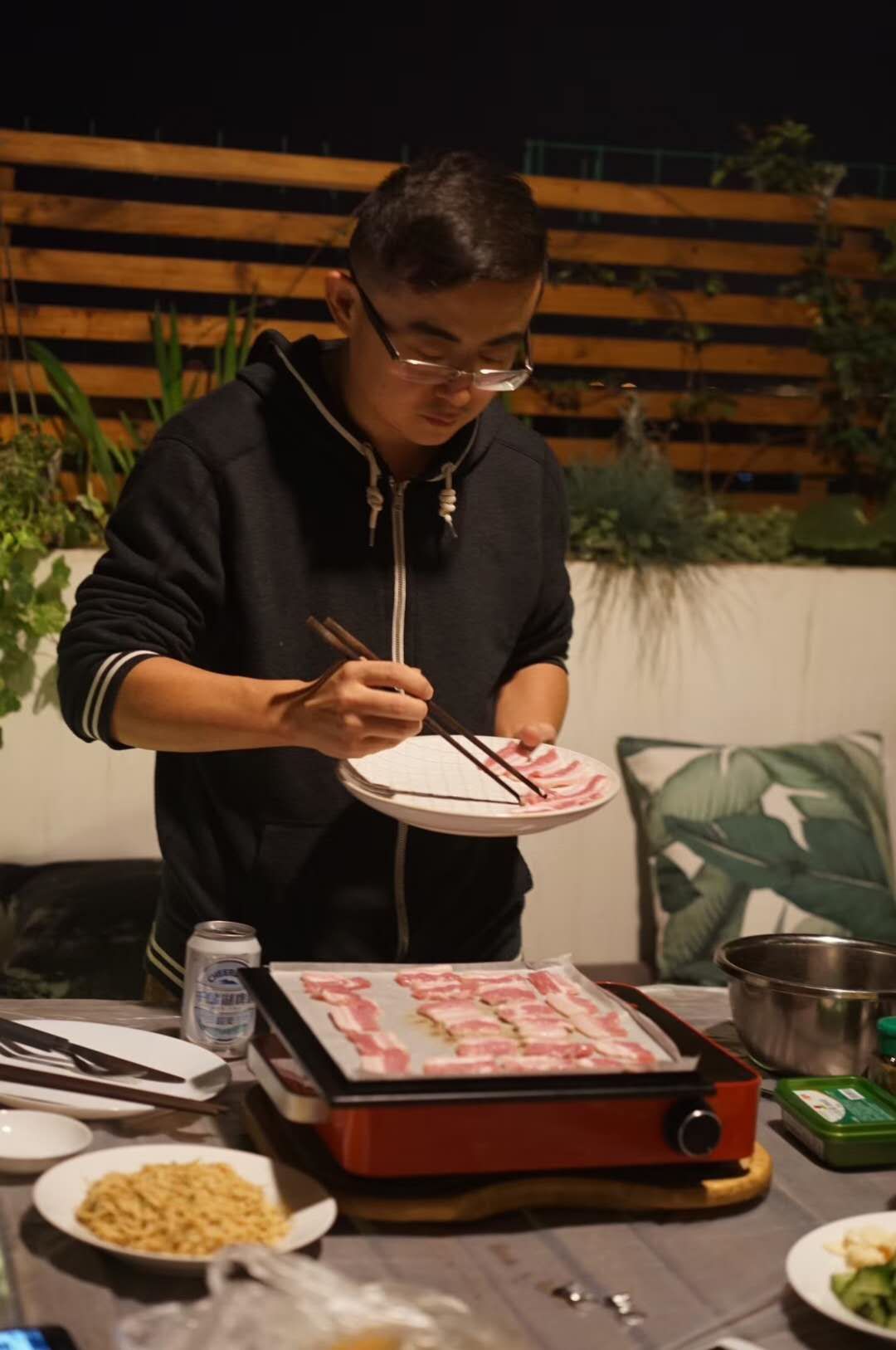 39岁，她不安分得很漂亮天台折腾两年，随后发出的照片，惊艳了所有人