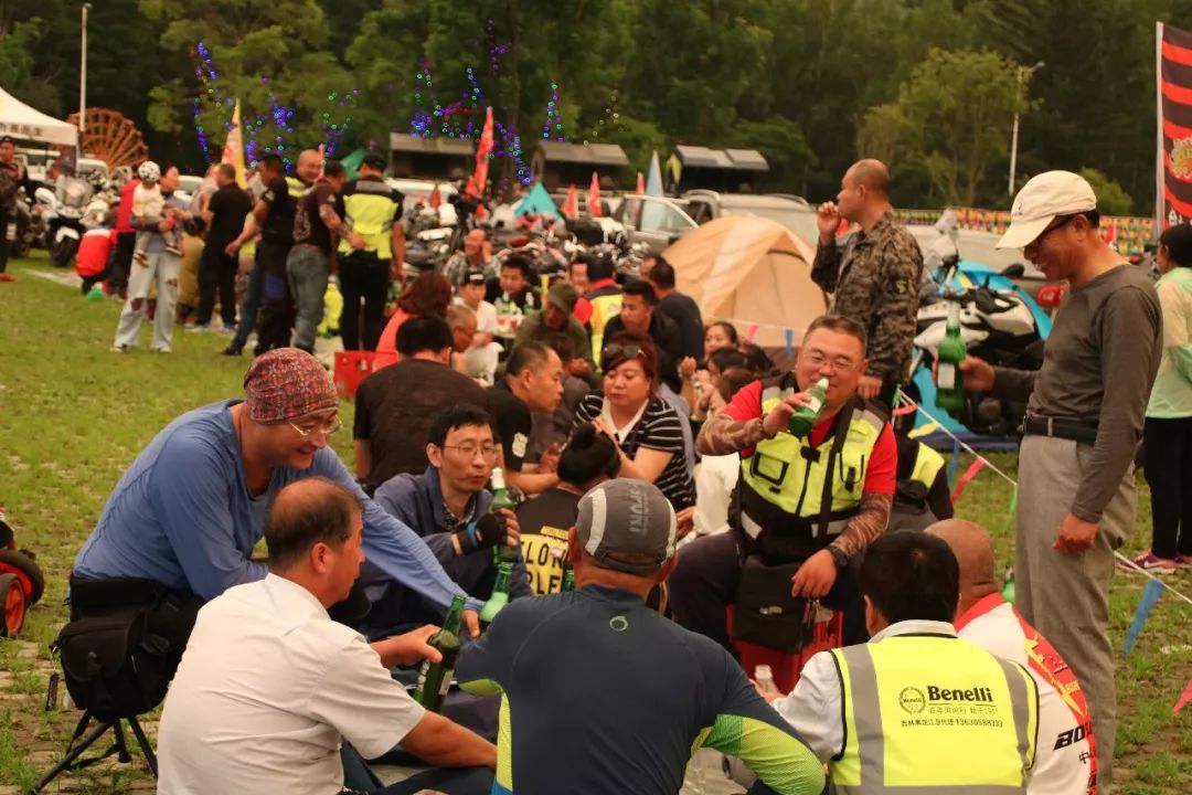 伊春露营大会直播,第二届伊春森林冰雪欢乐节开幕式