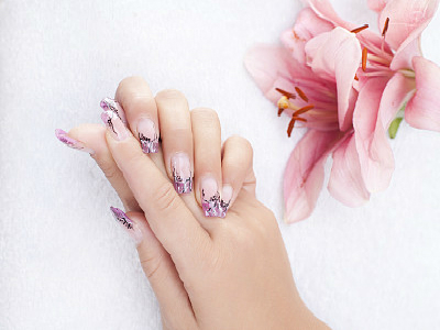 怀孕不能用的奢侈护肤品,怀孕后不能用美白护肤品吗