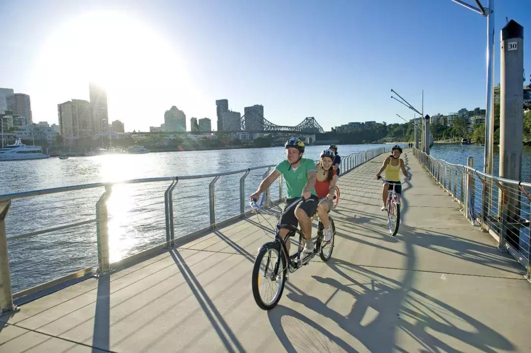 你有你的长暑假，我有我的昆士兰，不是很长，但是很蓝，安排！