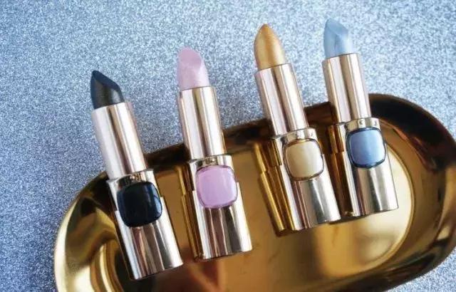 女神们最爱的口红颜色有哪些？这种动人心魄的红瞬间秒杀一切！