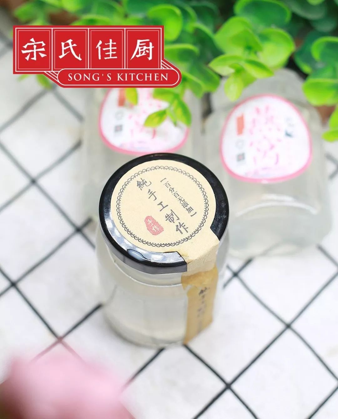 小哥哥在抖音火啦！到南充这家小吃店搞了大事……