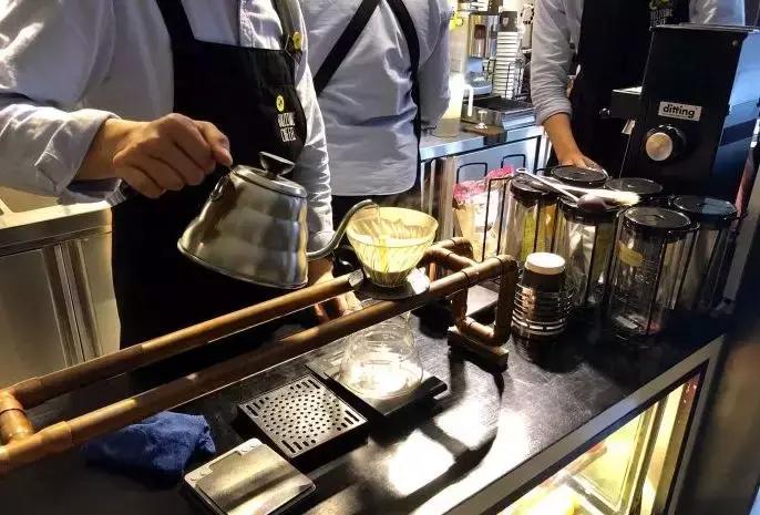秒杀星爸爸！这8家外卖咖啡界的颜值扛把子，全上海白领人手一杯