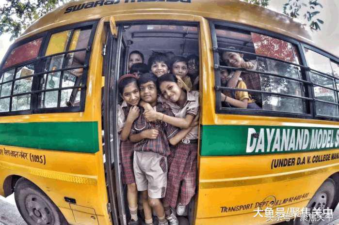 20岁姑娘一个人穷游中国,山西姑娘一个人在旅游