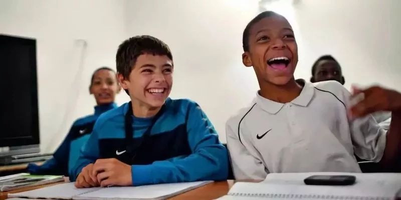 「四年后见」世界杯迎来大结局，但我们对足球的热爱未完待续（内附福利）