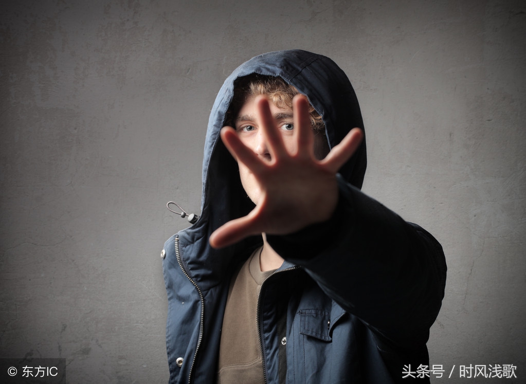 公务员辞职和辞退有什么区别,公务员辞职辞退和开除的区别