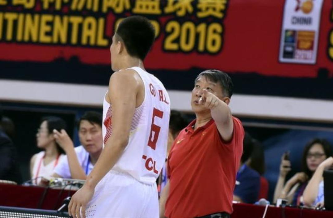 郭艾伦国家队历年高光时刻,郭艾伦生涯巅峰时刻